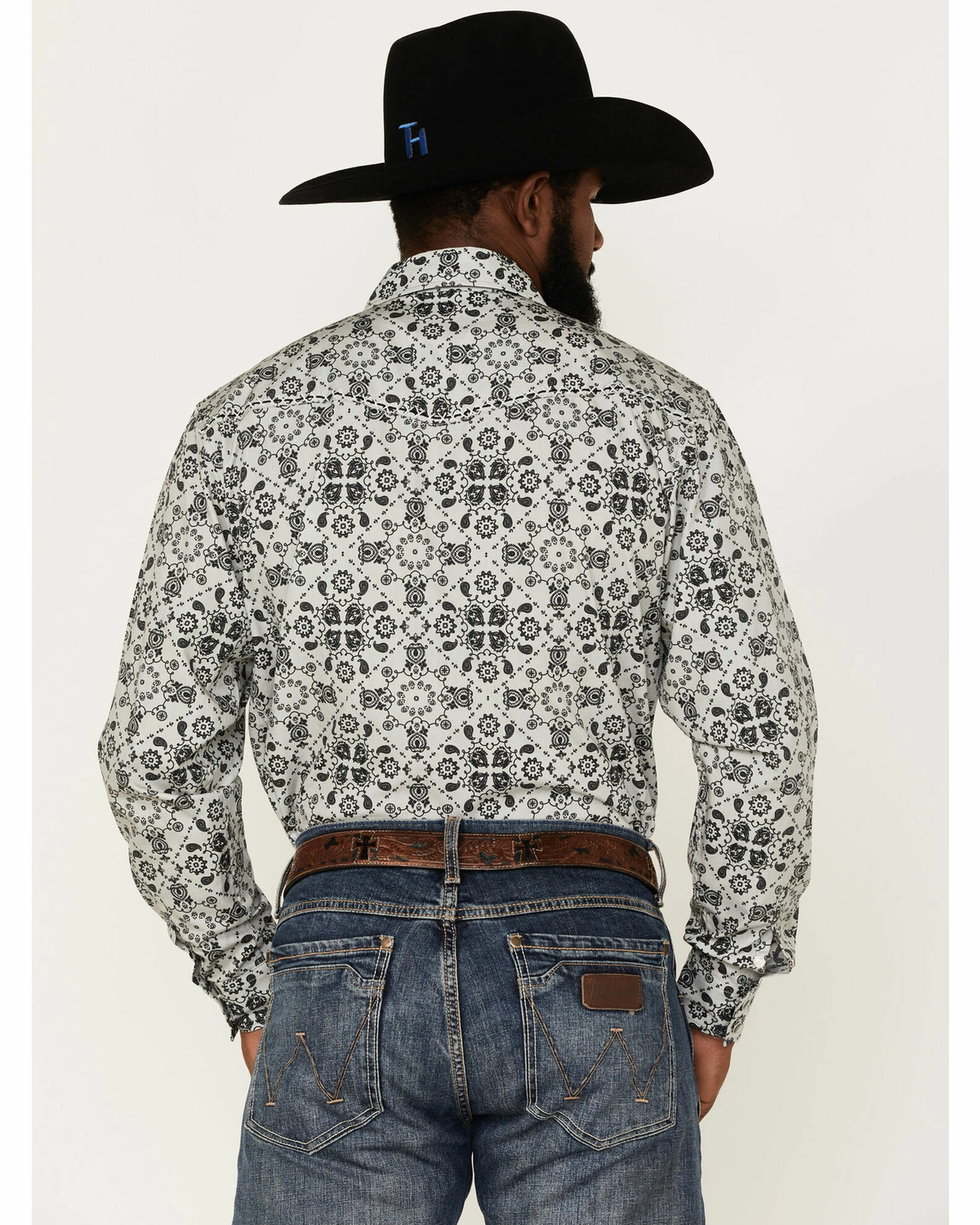 Cowboy Hardware Men's Bandana Print Long Sleeve Snap Shirt Grey 6 Cowboy Hardware Men's Bandana Print Long Sleeve Snap Shirt Grey - Image 4